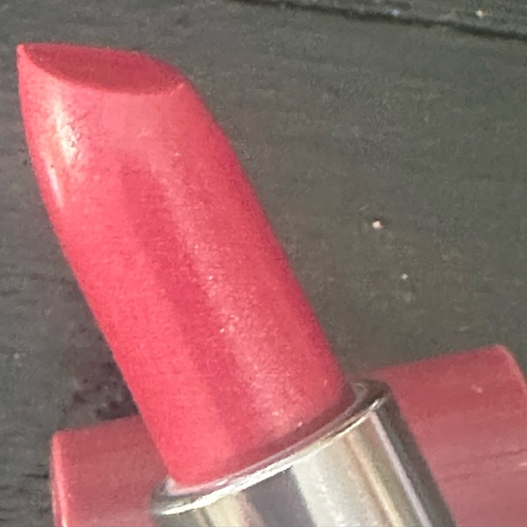 NEW Clinique Pop Colour Lipstick and Primer in the color LOVE POP - Picture 7 of 9